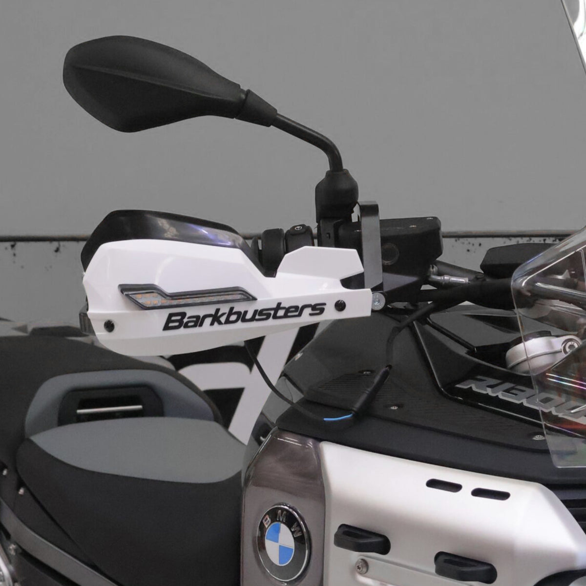 BARKBUSTERS - HANDGUARD KIT - BMW R 1300 GS / GSA w/ TURN SIGNALS
