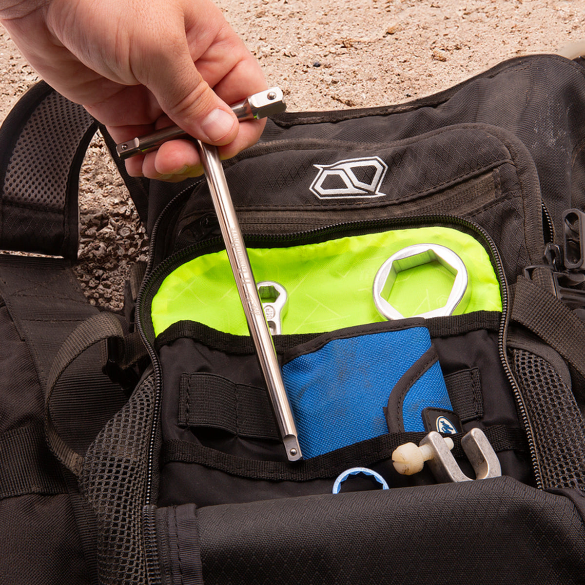 MOTION PRO - TITANIUM COMBO DRIVE T-HANDLE - 1/4" & 3/8" DRIVE