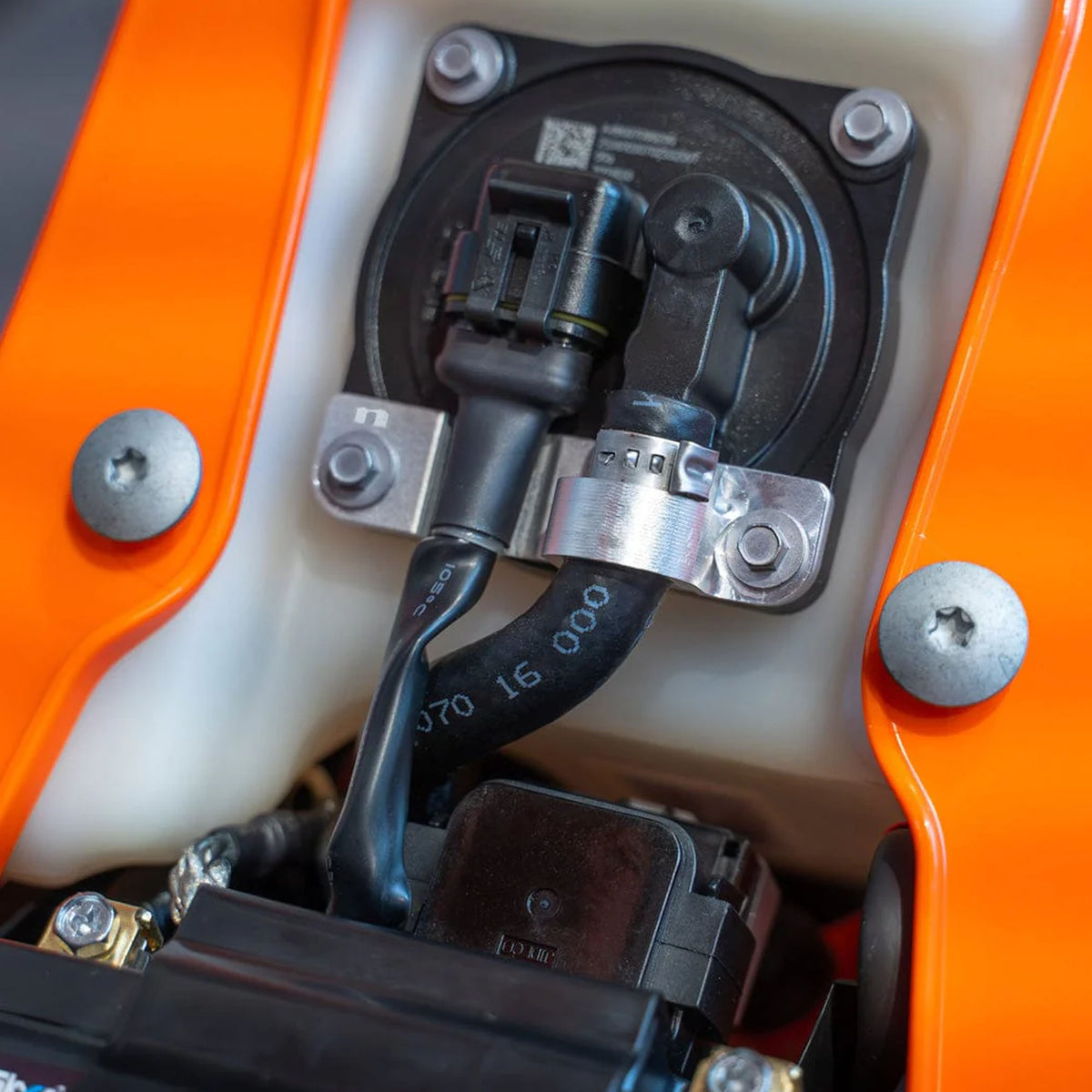 NIHILO CONCEPTS - FUEL PUMP SAVER - 2024+ KTM, HUSQVARNA & GASGAS