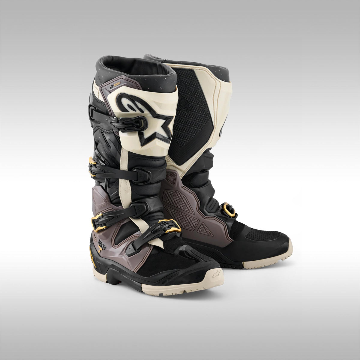 ALPINESTARS - TECH 7 ENDURO DRYSTAR BOOTS - 2026