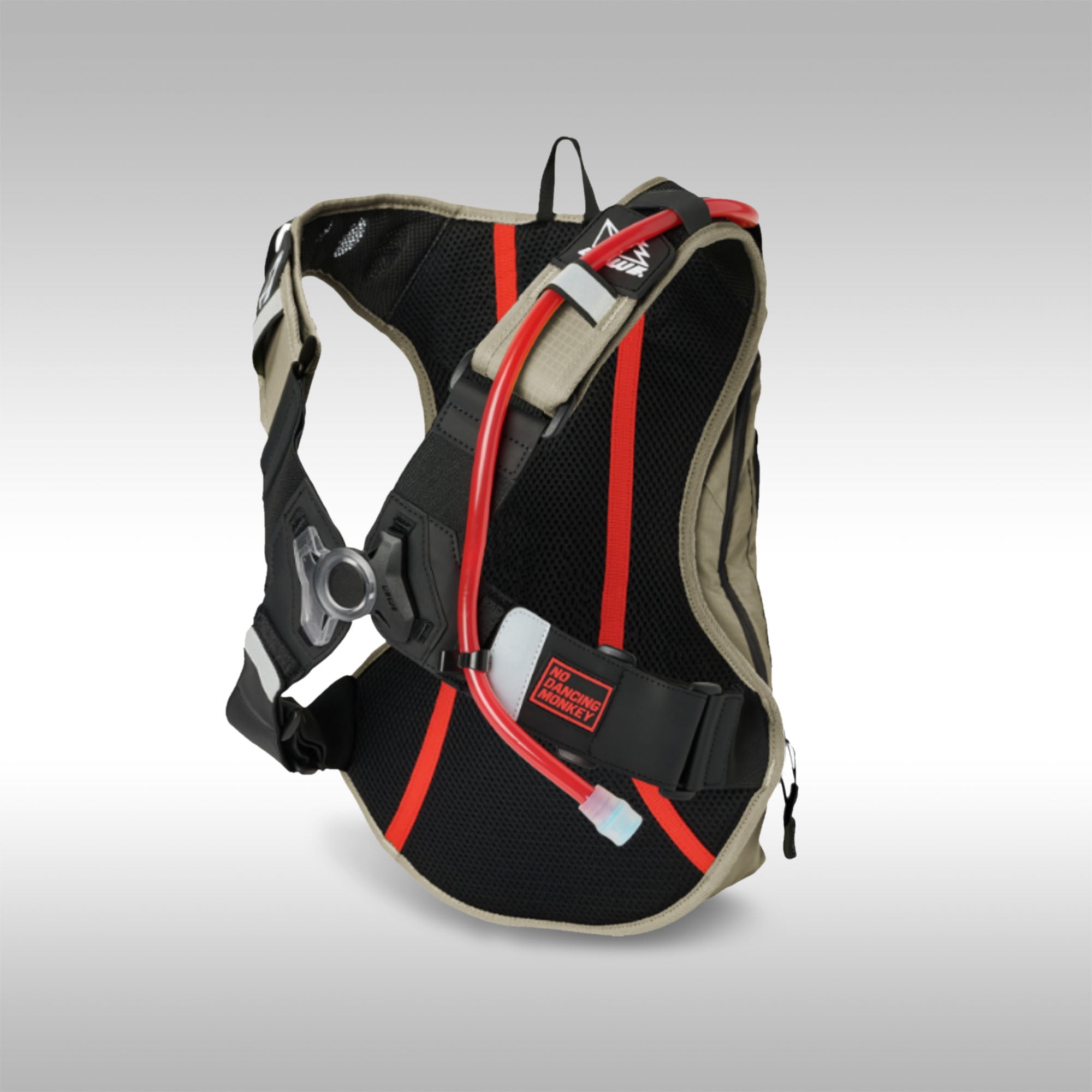 UBCBW45SS＆UB45SS USWE Outlander 9L Hydration Pack - Motorcycle Backpack | TMBR MOTO