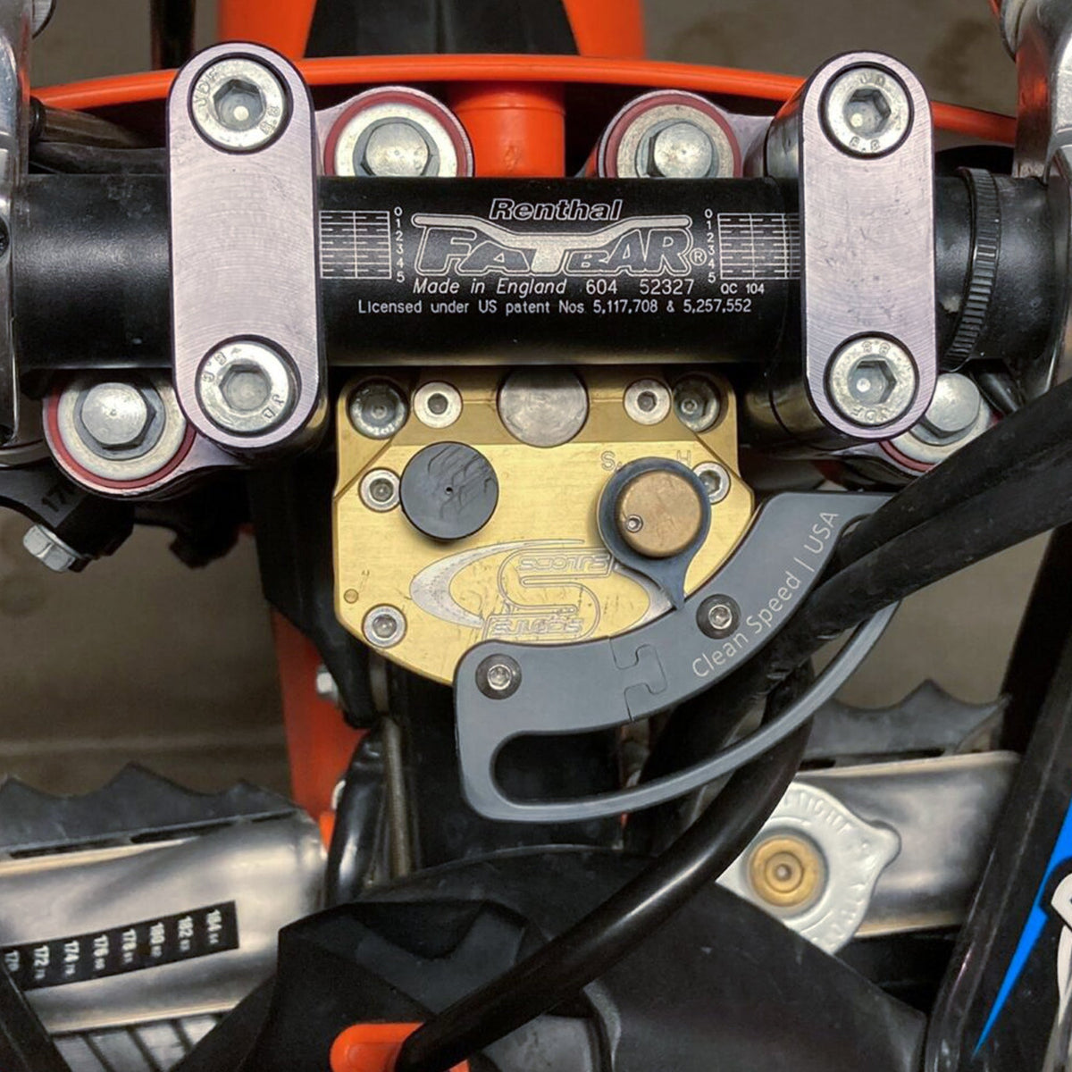 Clean Speed throttle cable guid bracket for Scotts steering stabilizers