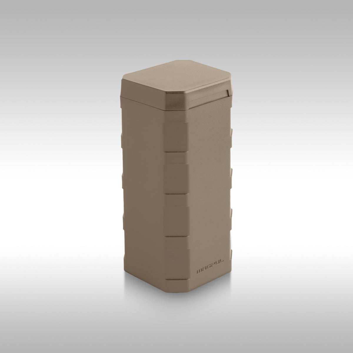 Magpul DAKA Can 2.0 FDE. Flat dark earth. Simple case for sunglasses and other fragile items. Tough hard plastic case.