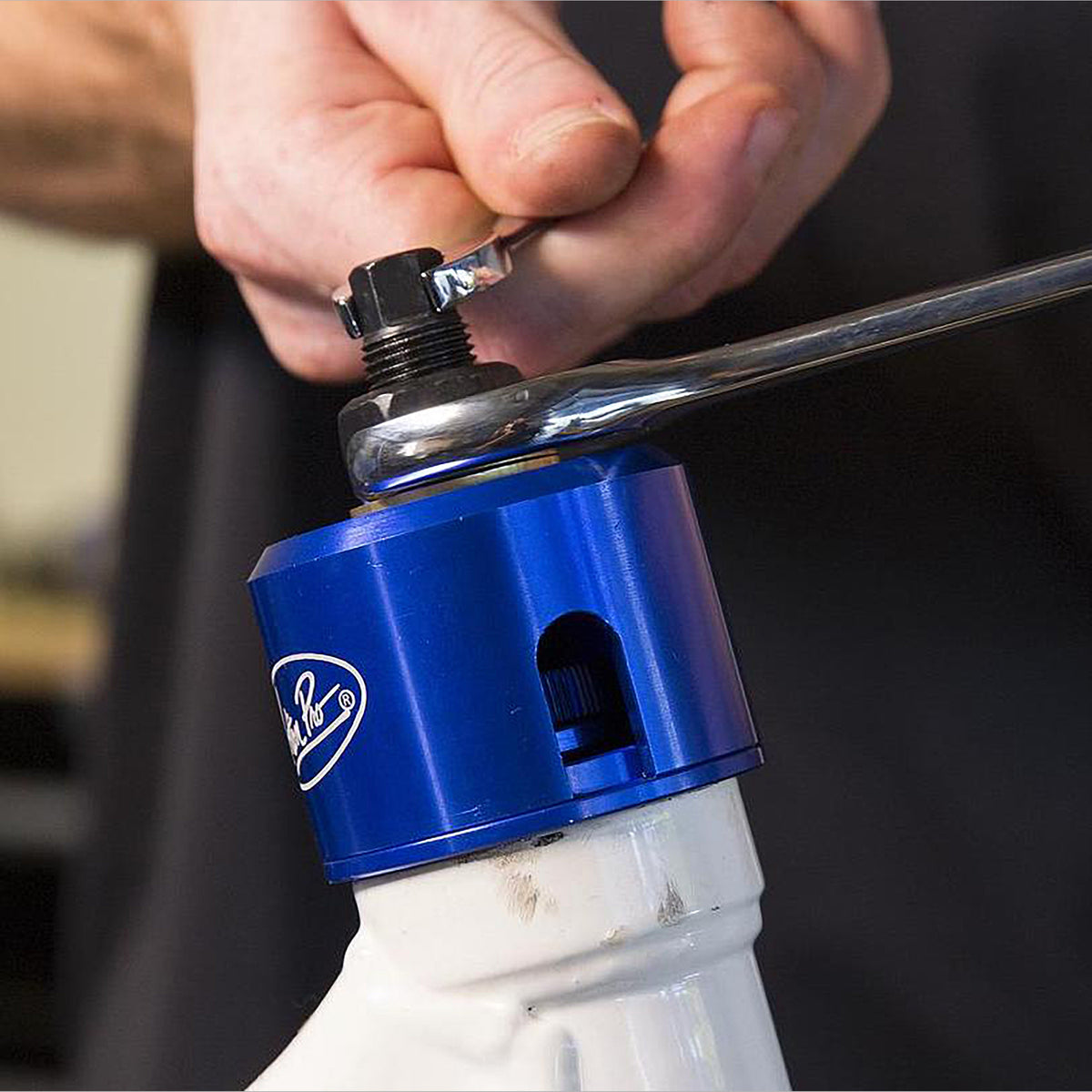 MOTION PRO - STEERING HEAD RACE PULLER