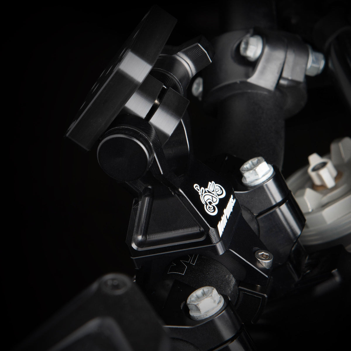 MOTOPUMPS - ARTICULATED HANDLEBAR GPS MOUNT