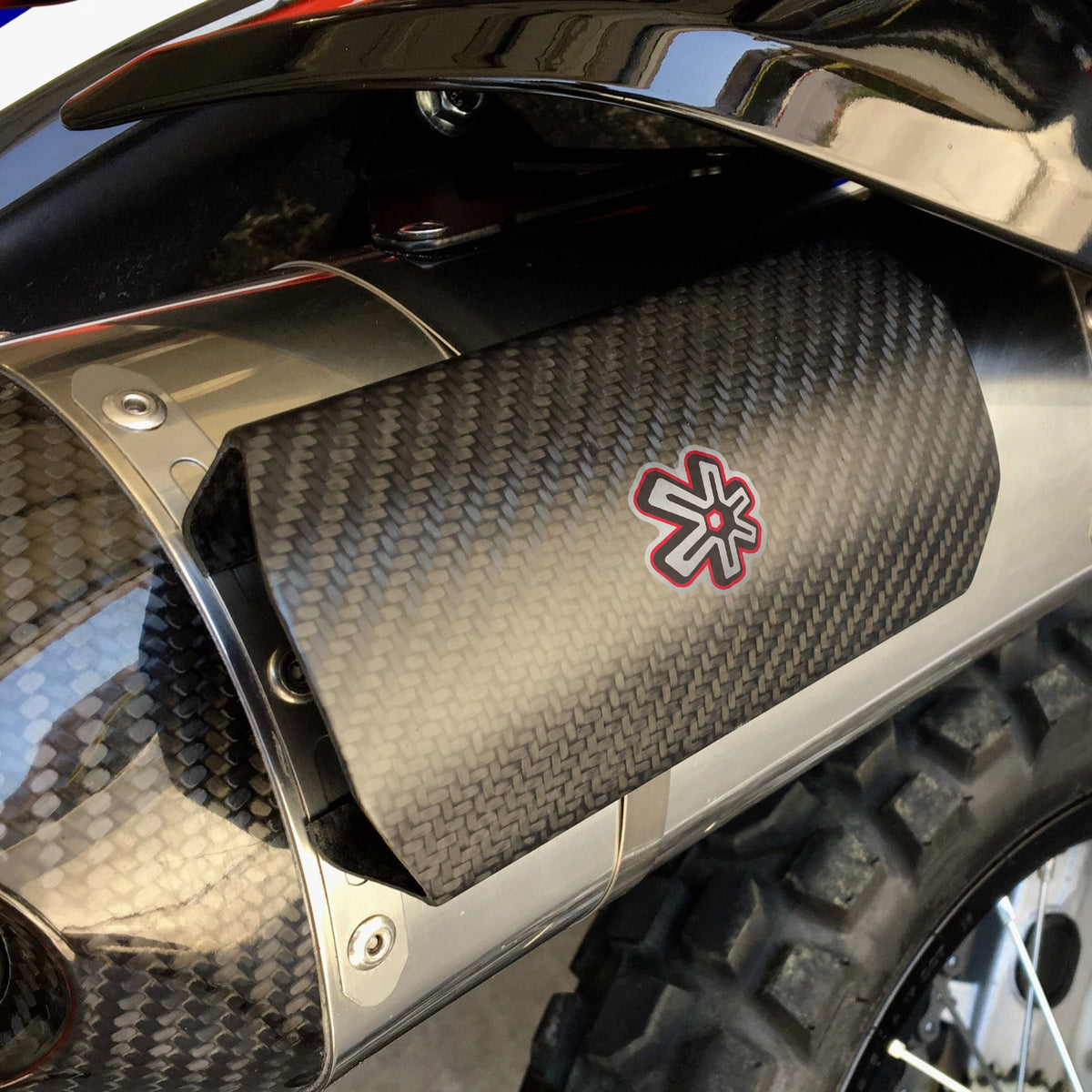 ASTERISK UNIVERSAL CARBON FIBER HEAT SHIELDS